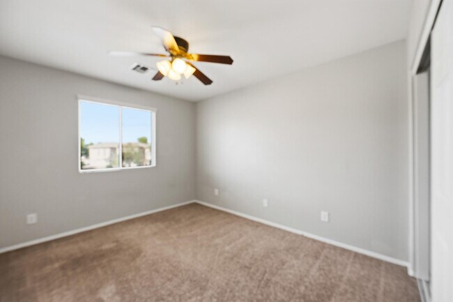 Building Photo - 1637 S Wildrose