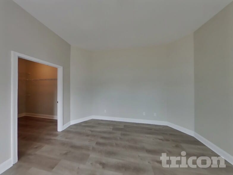 Building Photo - 240 Fox Squirrel Cir