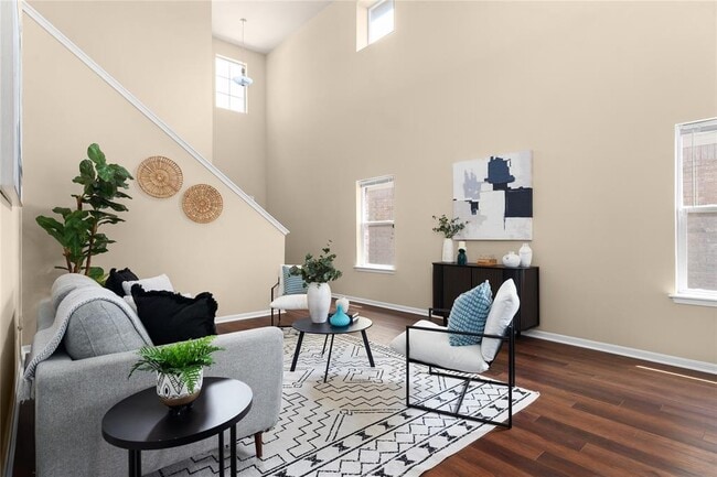 Building Photo - 3301 Ortman Dr