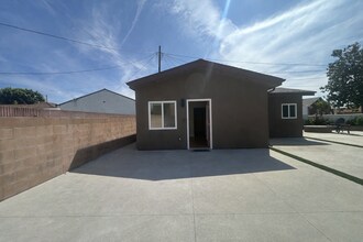 Building Photo - 102nd Duplex