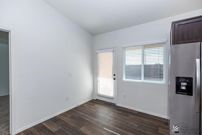 Building Photo - 7171 E 38th Ln