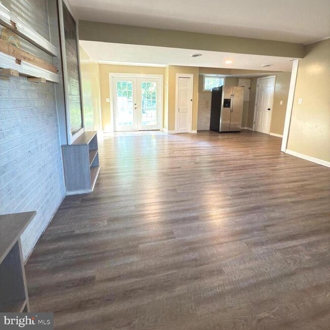 Building Photo - 10954 Blake Ln