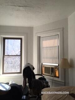 Building Photo - 248 Newbury St