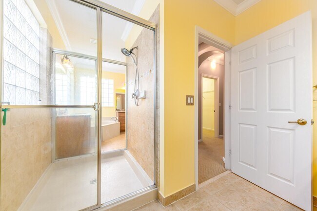 Building Photo - 1088 Grove Park Cir