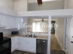 Building Photo - 3 bed 2 bath House on East side!
