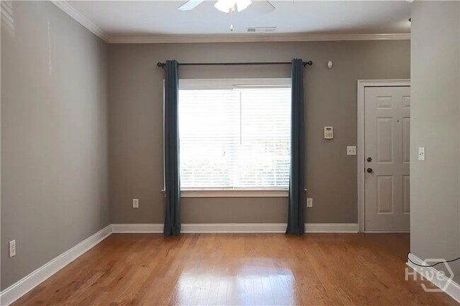 Building Photo - 460 S Barnett Shoals Rd