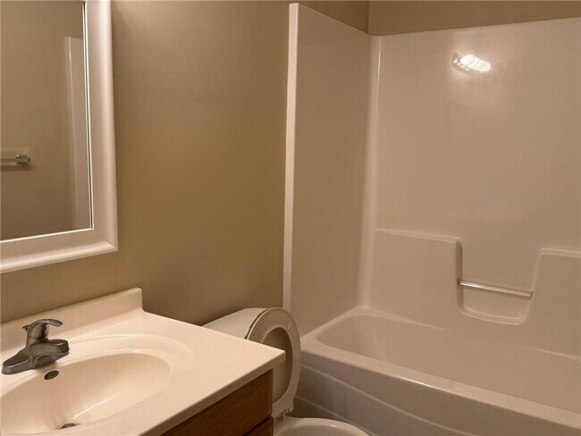 Building Photo - 16601 50th Ct N