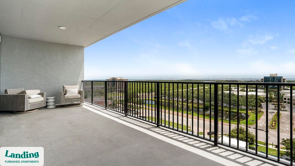 Building Photo - 221 Main St N