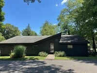 Building Photo - 283 Ogden St