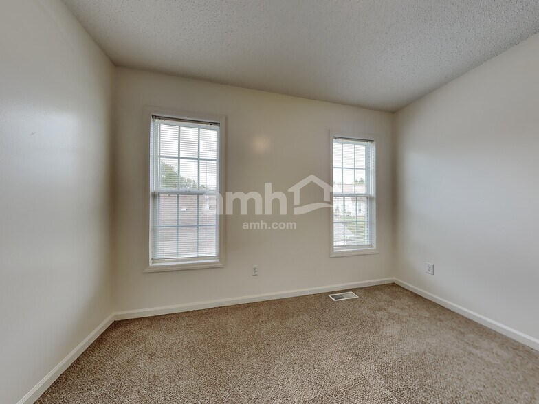 Building Photo - 188 Cameron Way Cir