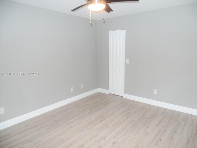 Building Photo - 1239 SW 46th Ave