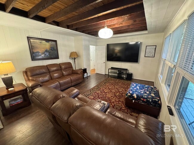 Building Photo - 19156 Heard Rd