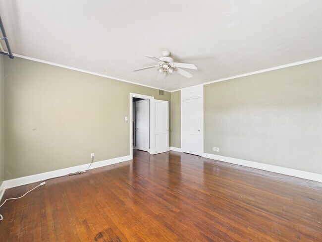 Building Photo - 1920 Richmond Ave.