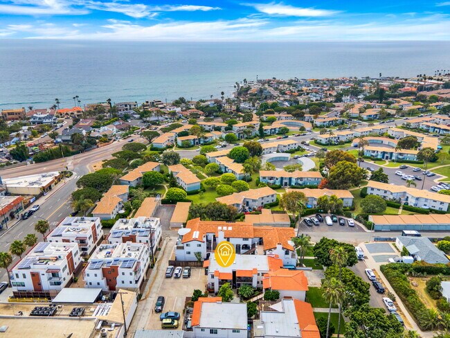 Aerial shot facing ocean - 709 Agate St