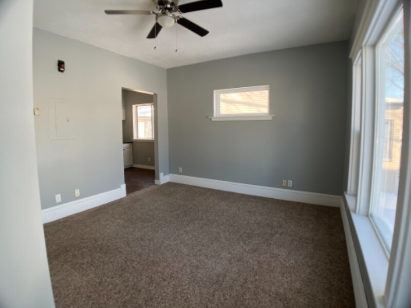 Building Photo - 501 N 7th St