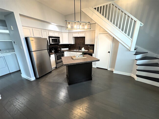 Building Photo - 111 Dunbar Estates Dr