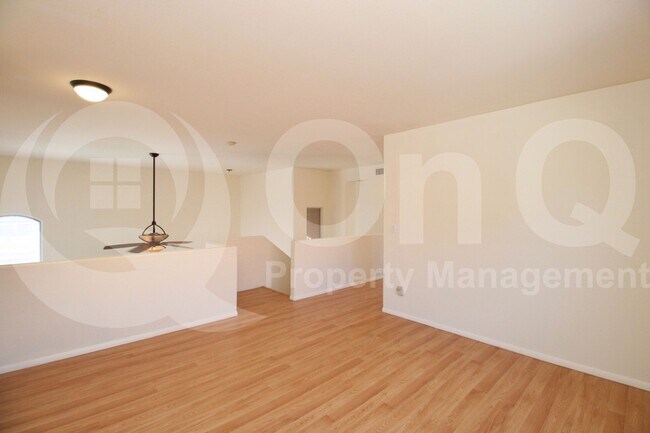 Building Photo - 1326 E Helena Dr