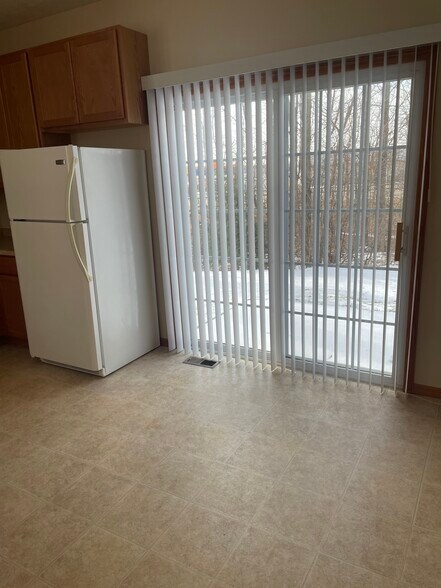 Building Photo - 5513 Sandhutton Ct