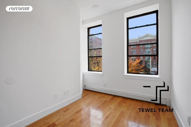 Building Photo - 167 W 122nd St