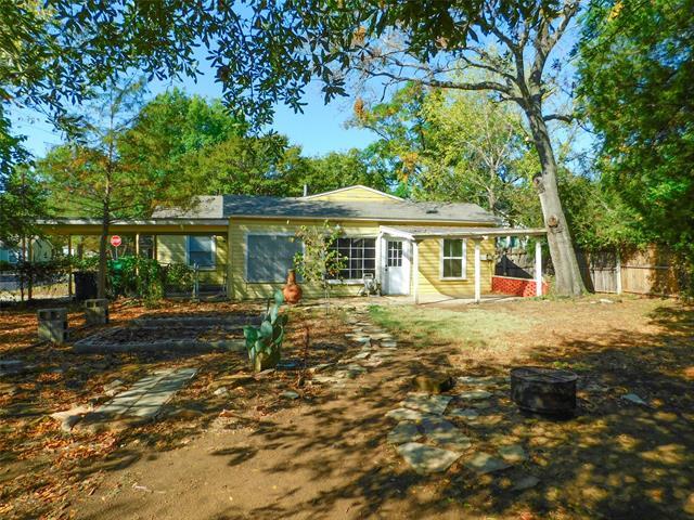 Building Photo - 2216 Palmer Dr