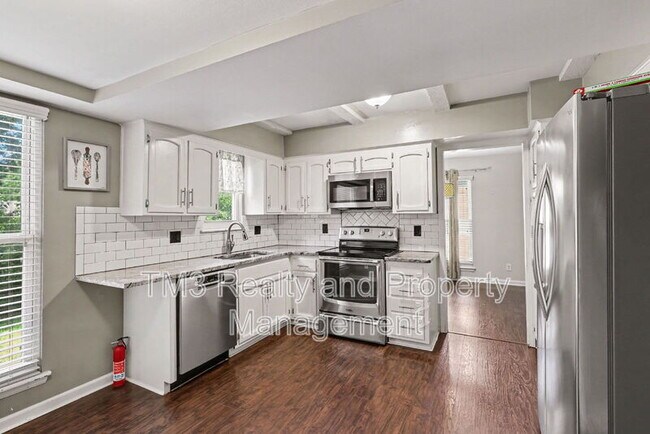 Building Photo - 16616 W 144th St