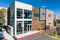 Building Photo - Wolf Run East