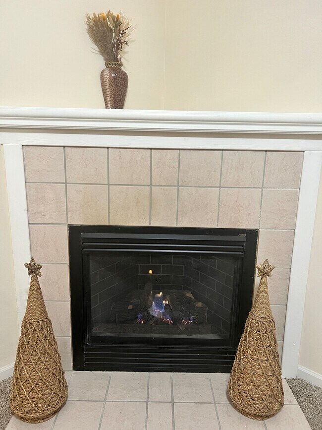 Building Photo - 1511 Legend Trail Dr