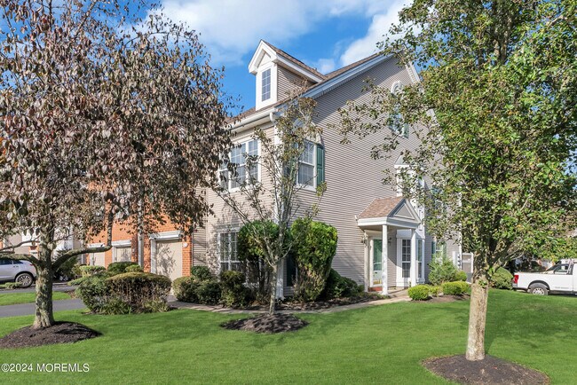 Building Photo - 2 Charles Ct