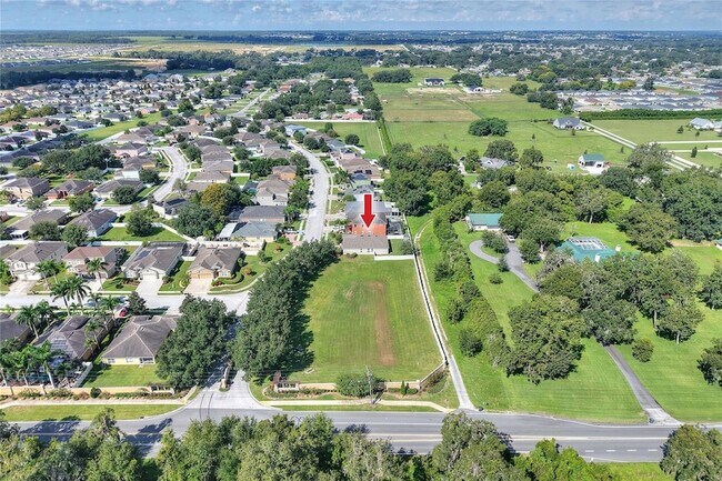 Building Photo - 1900 Wind Meadows Dr