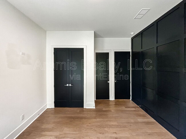 Building Photo - 1241 Bridges Ave SW