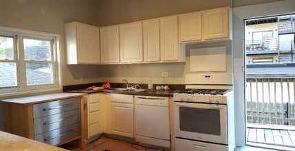 Building Photo - 862 N Marshfield Ave