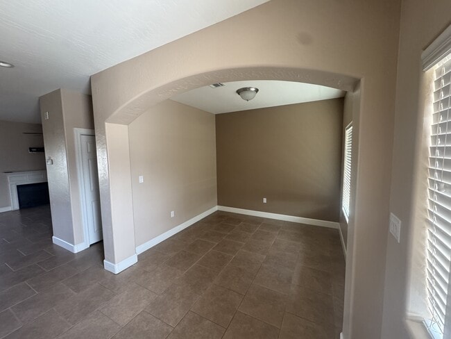 Building Photo - 40 Positano Loop
