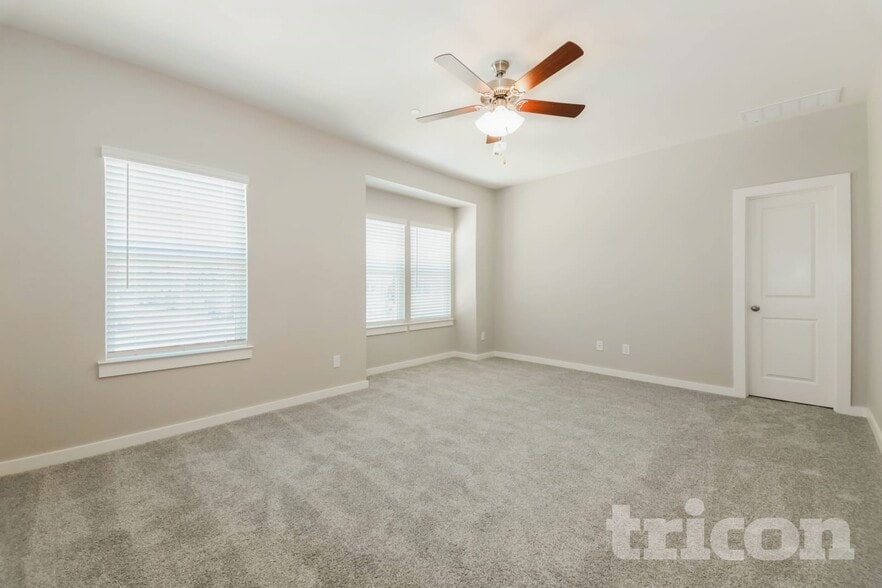 Building Photo - 3015 Songbird Ln