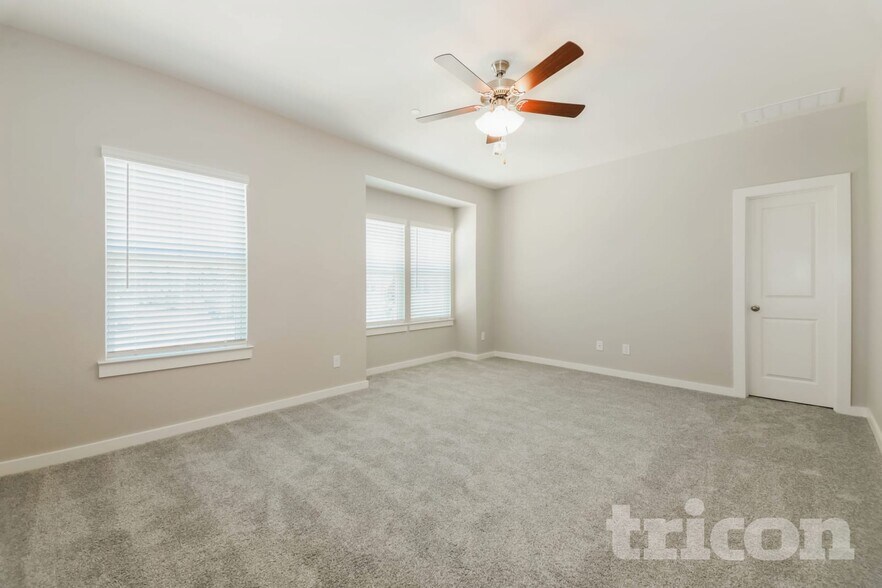 Building Photo - 5492 Granite Trl
