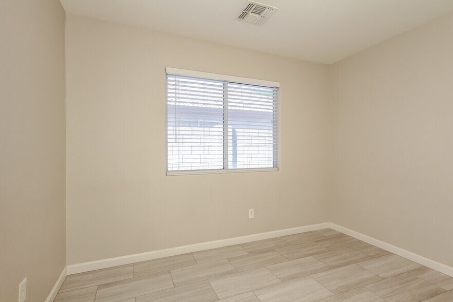 Building Photo - 8459 W Ross Ave