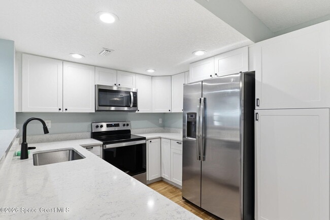 Building Photo - 48 Piney Branch Way