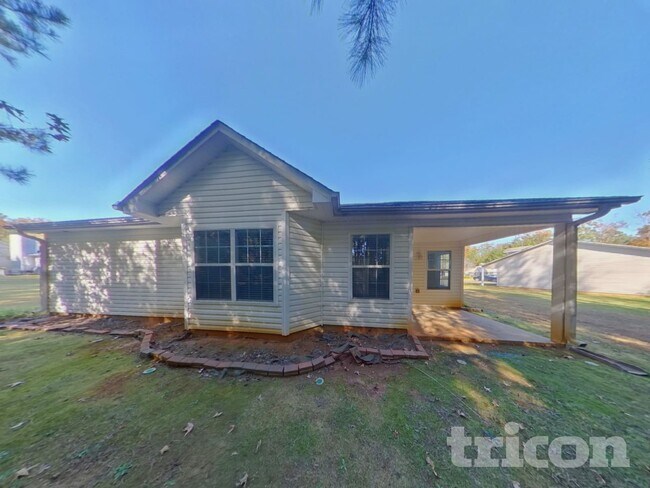 Building Photo - 222 Whistle Way