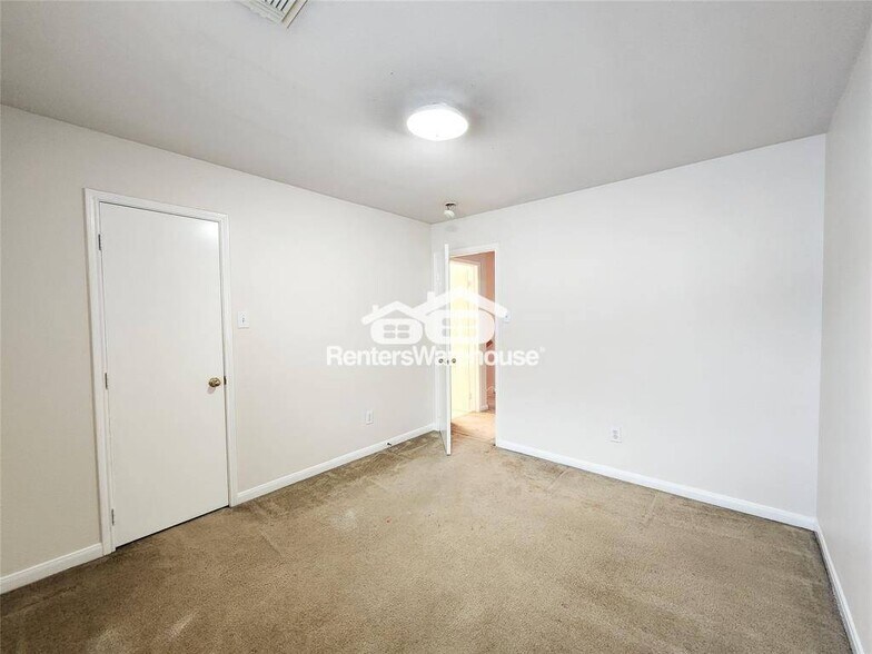 Building Photo - 9318 Windswept Grove Dr