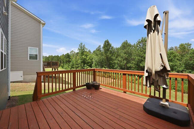 Building Photo - 1513 Underbrush Dr