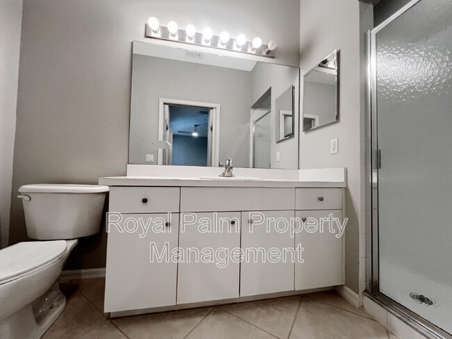 Building Photo - 8550 Kingbird Loop