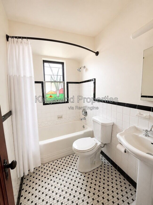 Building Photo - 3841 Kingsland Ct