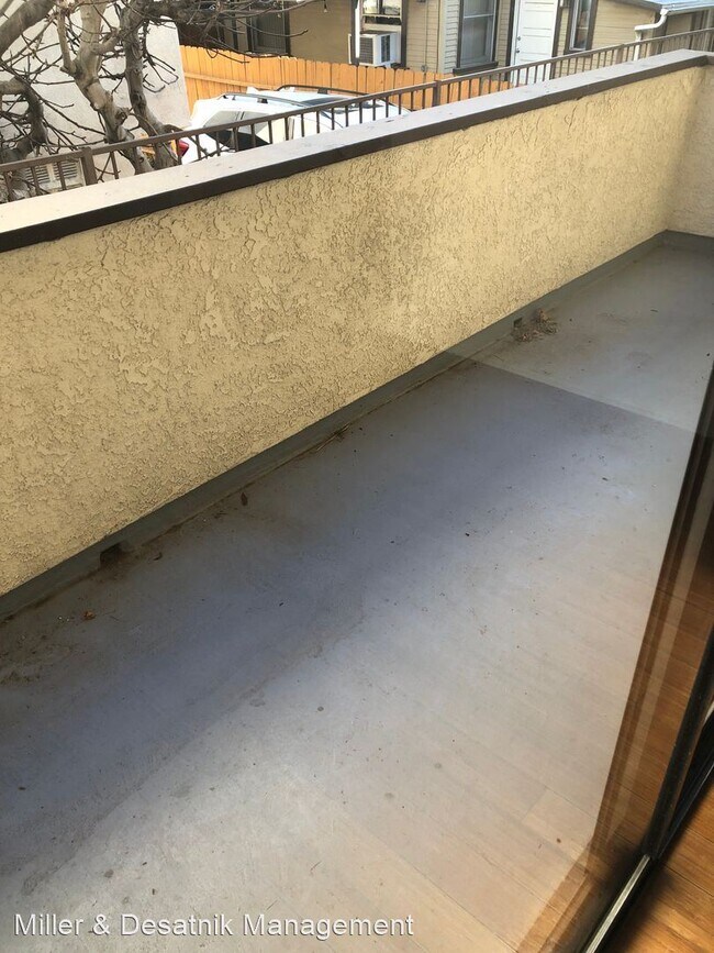 Building Photo - 11806 Mayfield Ave