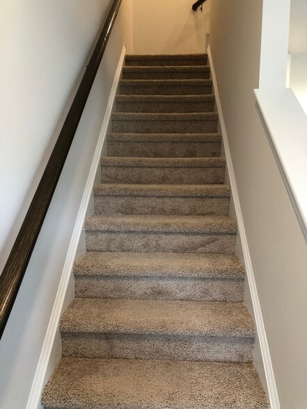 Stairs to go up - 89 Melanie Way