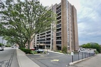 Building Photo - 44 Strawberry Hill Ave