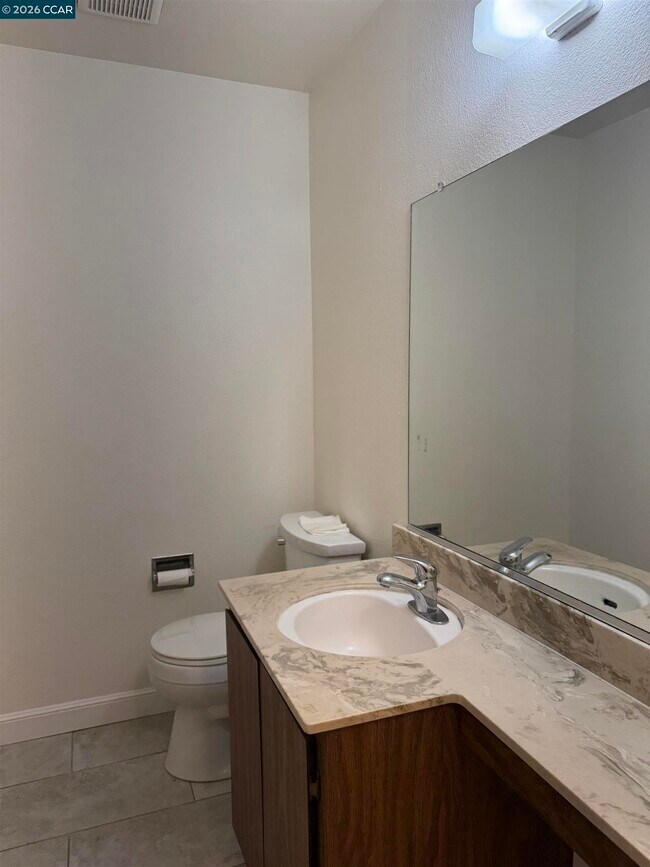 Building Photo - 1725 Landana Dr