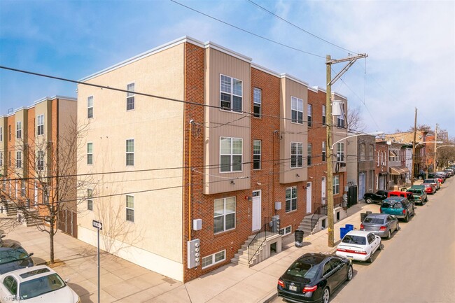 Building Photo - 2 br, 2 bath 4plex - 699 W BERKS ST Unit 103