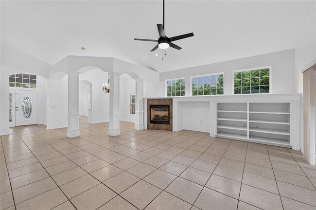 Building Photo - 914 SW 83rd Terrace