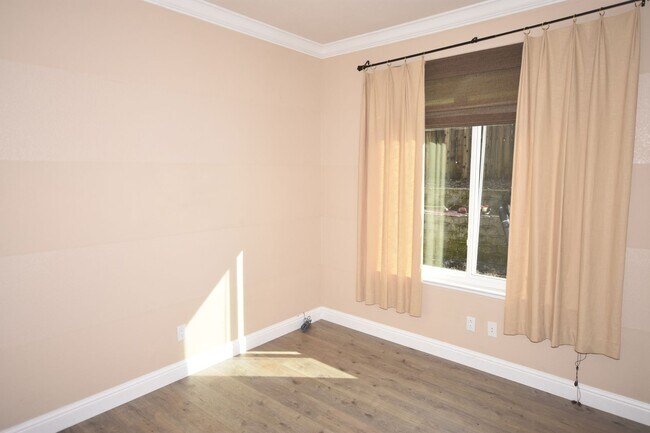 Building Photo - 428 Rockport Cir