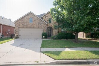 Building Photo - 504 Hummingbird Dr