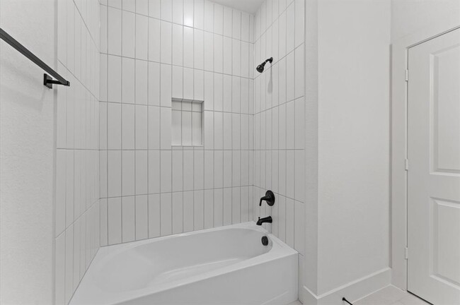 Building Photo - 8218 Sherman Pk Trl